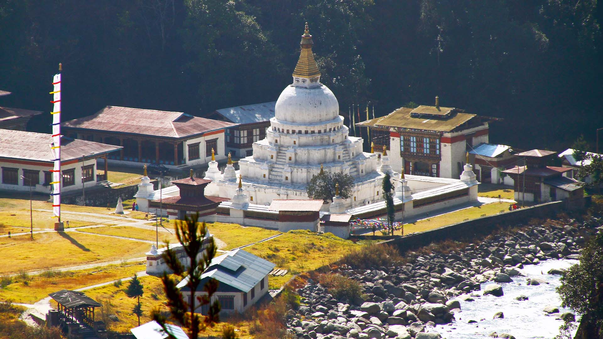 Bhutan travel with Chorten Kora