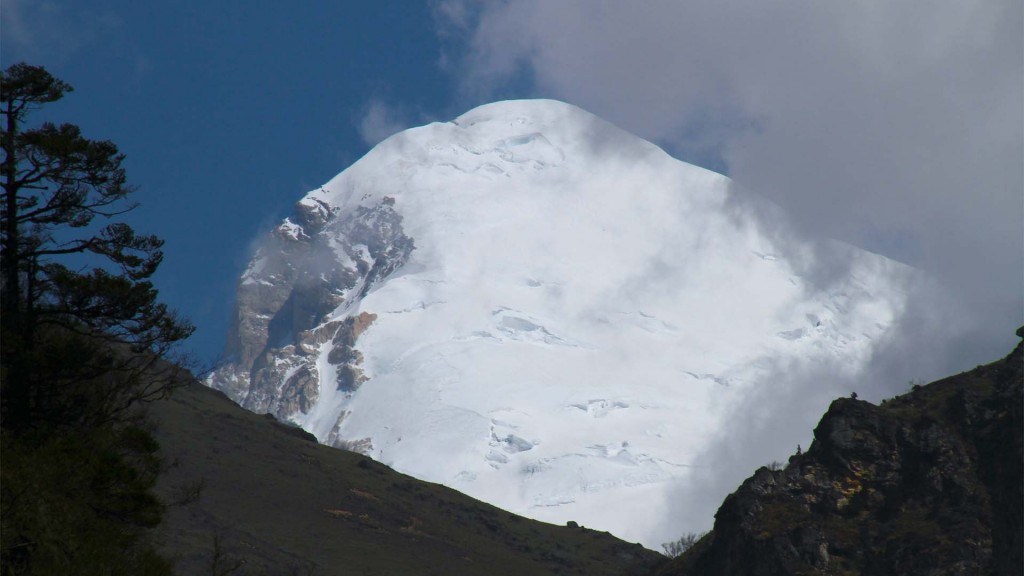 The Jumolhari Round Trek